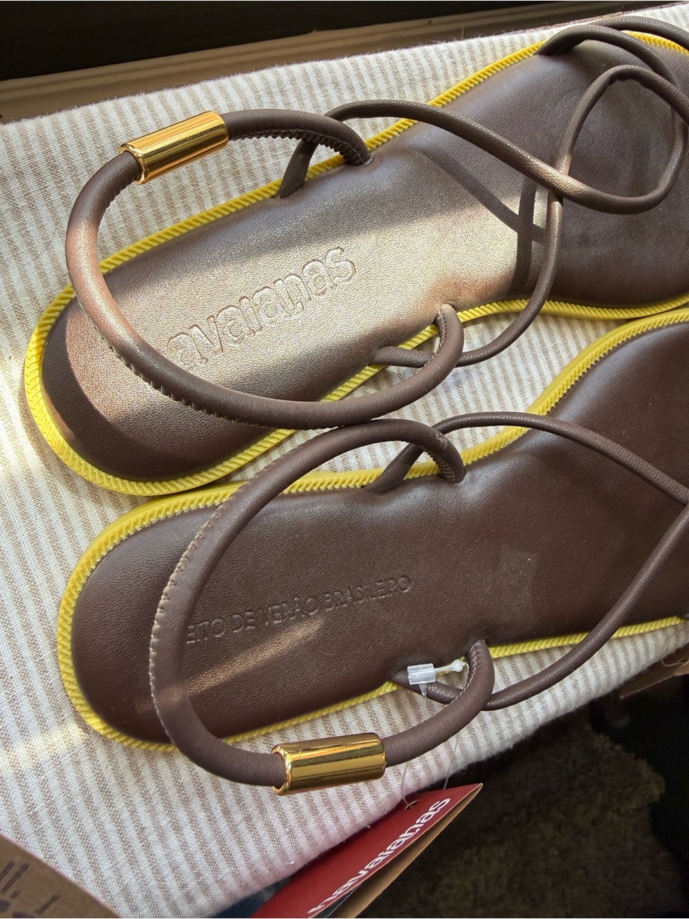 Havaianas Brown Strappy Sandals with Yellow Edge - Picture 7 of 12